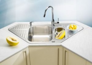 Врізні мийки для кухні. Огляд вбудованих кухонних мийок