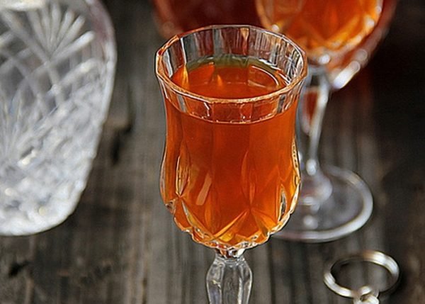 Вино з агрусу в домашніх умовах простий рецепт: найкращі способи приготування   класичний, зеленої, червоної, чорної ягоди