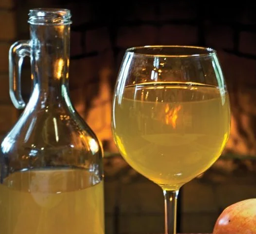 Вино з ранеток: прості й оригінальні рецепти приготування в домашніх умовах