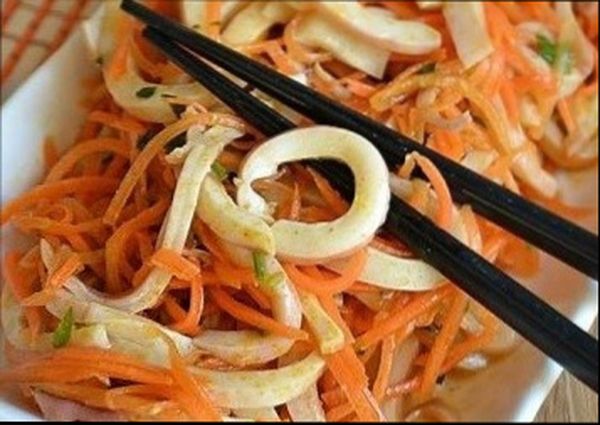 Салат з кальмарів з іншими морепродуктами і морквою по корейськи — смачні святкові салати Салат з кальмарів з іншими морепродуктами і морквою по корейськи — смачні святкові салати