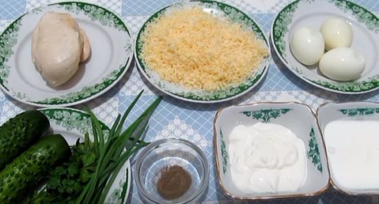 Салат з куркою і сиром. Домашні рецепти, як смачно приготувати салати з курки і сиру Салат з куркою і сиром. Домашні рецепти, як смачно приготувати салати з курки і сиру