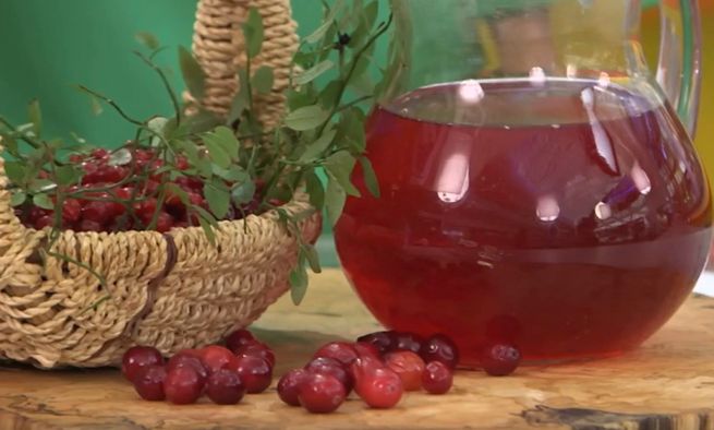 Журавлина: користь для здоровя, використання і покрокові рецепти