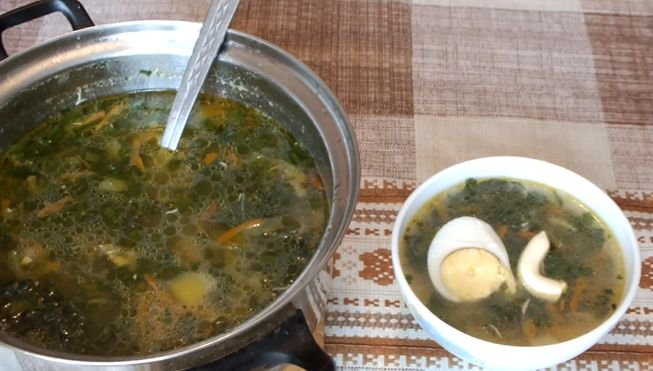 Літній суп з кропиви — 5 рецептів, як смачно приготувати страву Літній суп з кропиви — 5 рецептів, як смачно приготувати страву