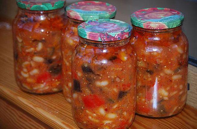 Баклажанна ікра – заготівля на зиму за кращими 5 рецептами в домашніх умовах