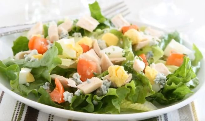 Салат Айсберг — 6 рецептів приготування святкової закуски з листям салату