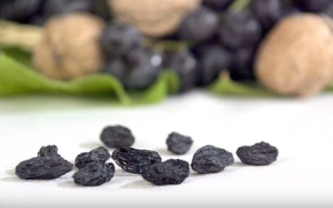 Що таке родзинки? Користь і шкода сушеного винограду для людини Що таке родзинки? Користь і шкода сушеного винограду для людини