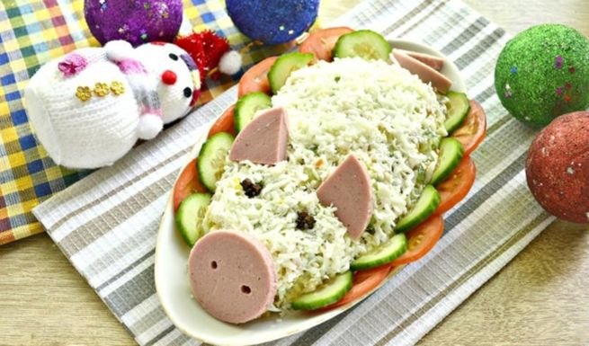 Салат у вигляді свині на Новий рік — кращі новорічні рецепти до нового року