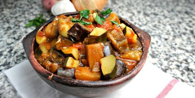 Рагу овочеве з кабачками і баклажанами  смачні рецепти для вас