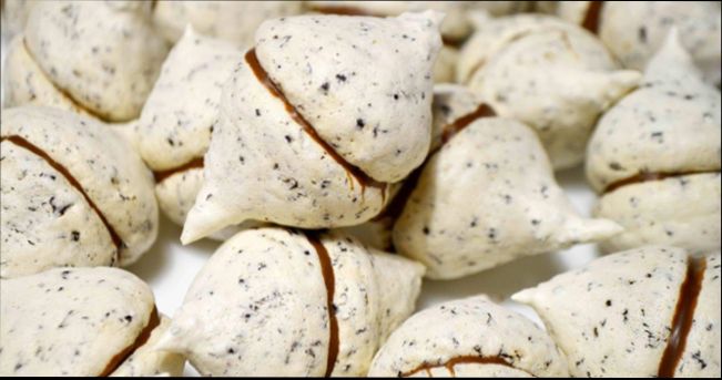 Рецепти випічки з родзинками — смачні кекси і паски, булочки і печиво