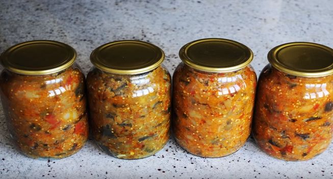 Баклажанна ікра – заготівля на зиму за кращими 5 рецептами в домашніх умовах