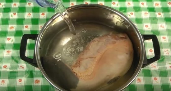 Заливне з свинячого або яловичого язика. Рецепт холодної закуски — заливного, для святкового столу