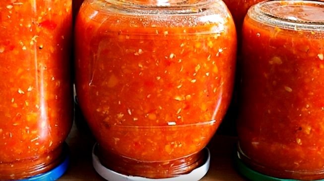 Аджика з кабачка — готуємо на зиму по самим смачним рецептами