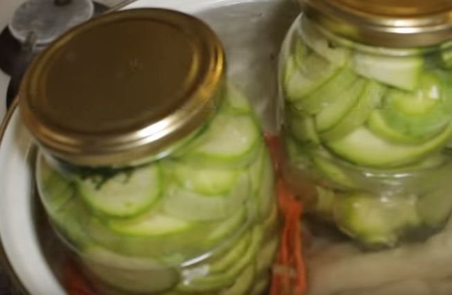 Мариновані кабачки на зиму — 6 кращих рецептів приготування закуски на зиму