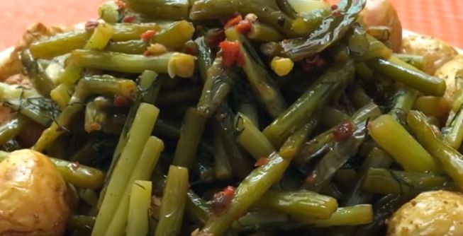 Мариновані стрілки часнику — рецепт швидкого приготування на зиму