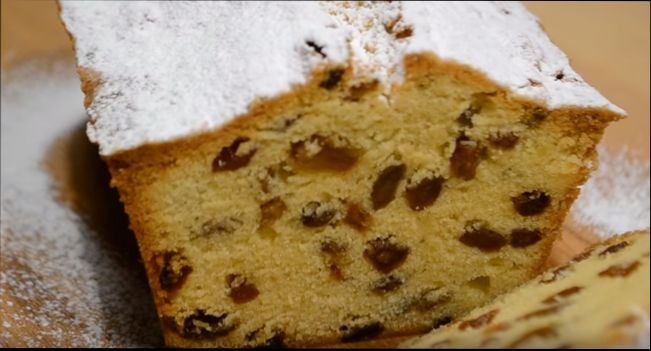 Рецепти випічки з родзинками — смачні кекси і паски, булочки і печиво