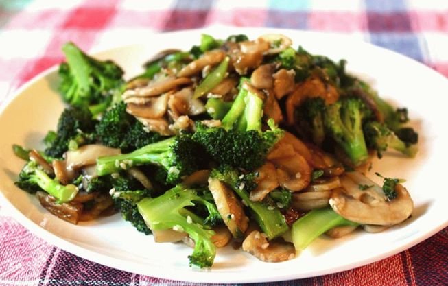 Заготовки на зиму з брокколі — рецепти консервації та зберігання капусти