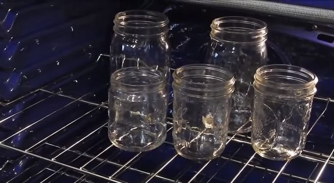 Гриби мариновані на зиму — 7 кращих рецептів приготування