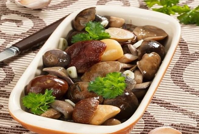 Засолювання грибів на зиму – 5 рецептів приготування гарячим і холодним способом