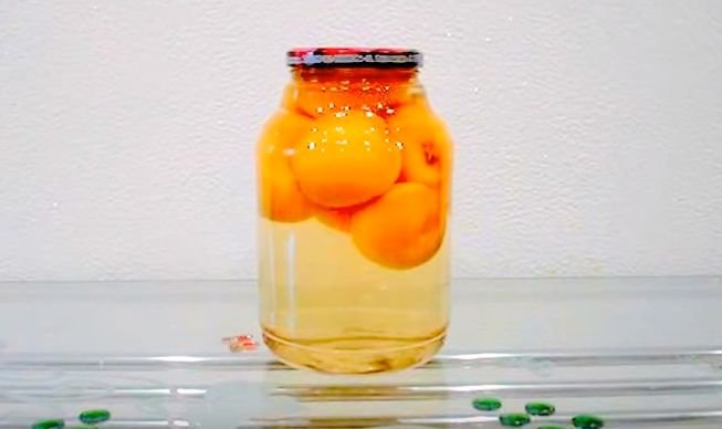 Приготування смачного компоту з персиків на зиму — 6 кращих рецептів