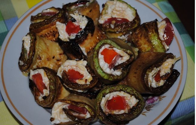 Рулетики з кабачків з начинкою — 6 покрокових рецептів смачної закуски