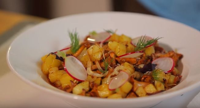 Смажена картопля з грибами — рецепти і способи приготування