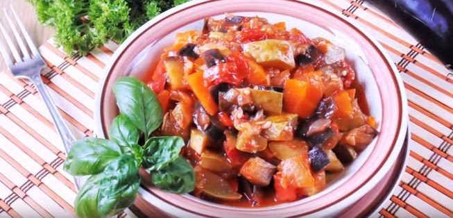 Рагу овочеве з кабачками і баклажанами  смачні рецепти для вас
