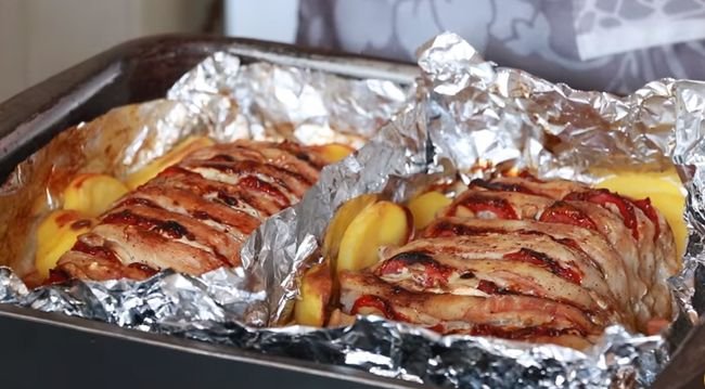 Свинина, запечена в духовці — домашні рецепти. Як смачно приготувати свинину в духовій шафі