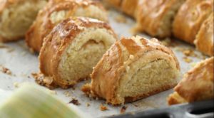 Сметана, яйця, борошно, цукор: рецепт рятівник Сметана, яйця, борошно, цукор: рецепт рятівник