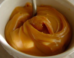 Можна зварити згущене молоко без банки в домашніх умовах