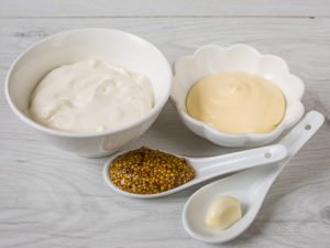 Як приготувати майонез зі сметани