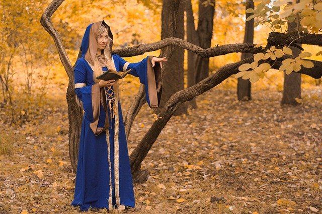 Як правильно використовувати свічки в магічних заклинаннях на любов