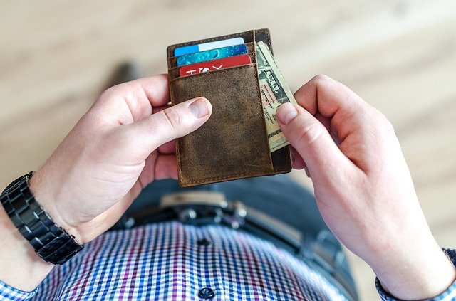 Магічні замовляння для швидкого продажу гаража