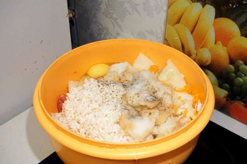 Покроковий рецепт фаршированих мясним фаршем і рисом кабачків