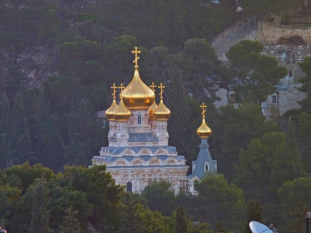 Сильні змови на свято Покрова та їх виконання