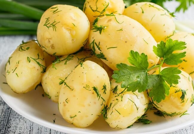 Скільки варити картоплю. Час і способи приготування.