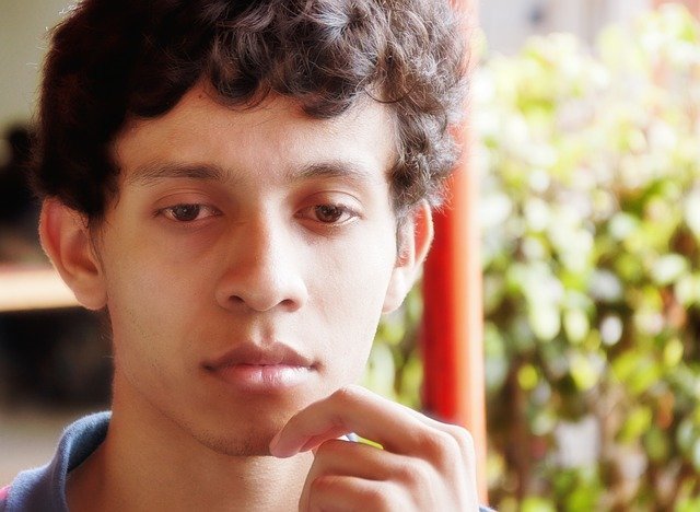 Використання змов для того, щоб всім подобатися