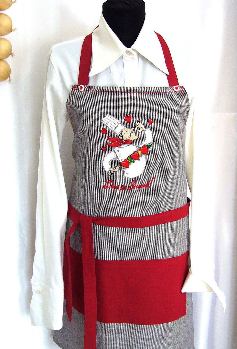 Як зшити фартух: своїми руками, покрокова інструкція Як зшити фартух: своїми руками, покрокова інструкція