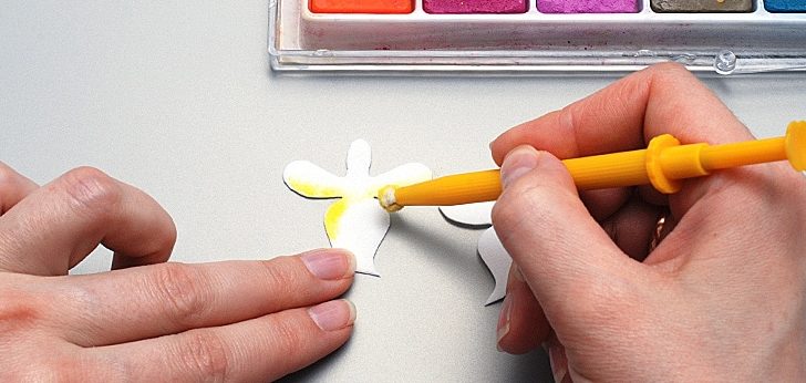 Квіти з фоамирана своїми руками: покрокова фото інструкція з описом Квіти з фоамирана своїми руками: покрокова фото інструкція з описом