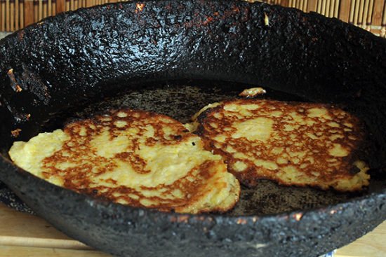 Оладки з кукурудзяної каші