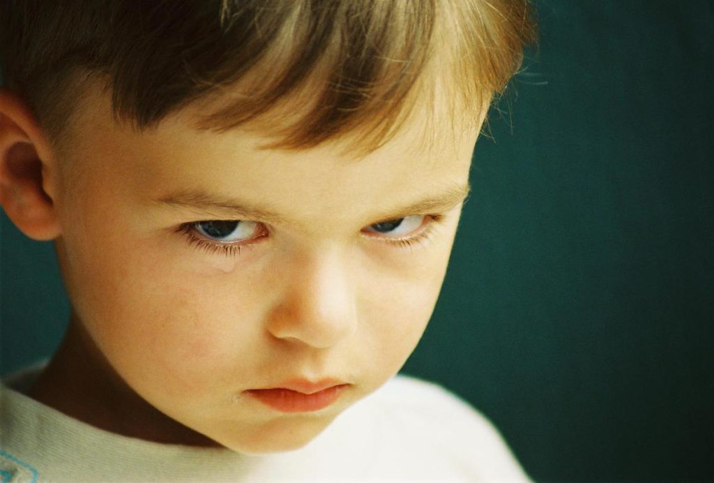 10 фраз, які не можна говорити дитині