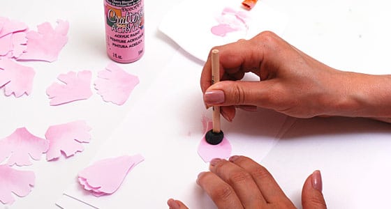 Квіти з фоамирана своїми руками: покрокова фото інструкція з описом Квіти з фоамирана своїми руками: покрокова фото інструкція з описом