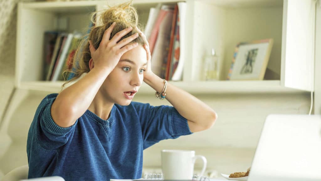 До чого свербить кінчика крила носа?