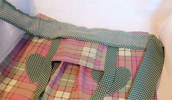 Як зшити фартух: своїми руками, покрокова інструкція Як зшити фартух: своїми руками, покрокова інструкція