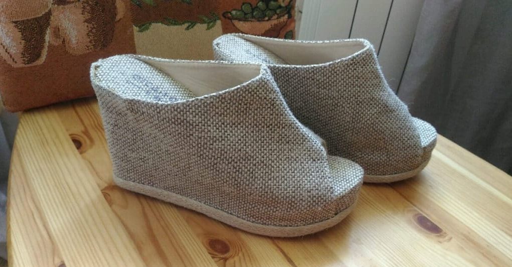 З чим носити сабо (50 фото) З чим носити сабо (50 фото)