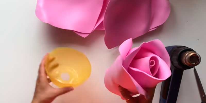 Світильник з фоамирана своїми руками: 7 майстер класів простих і красивих Світильник з фоамирана своїми руками: 7 майстер класів простих і красивих