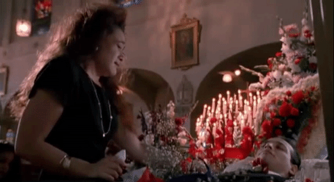 До чого може снитися сон, в якому помер чи помирає близька людина — розшифровка сновидіння по 40 сонникам