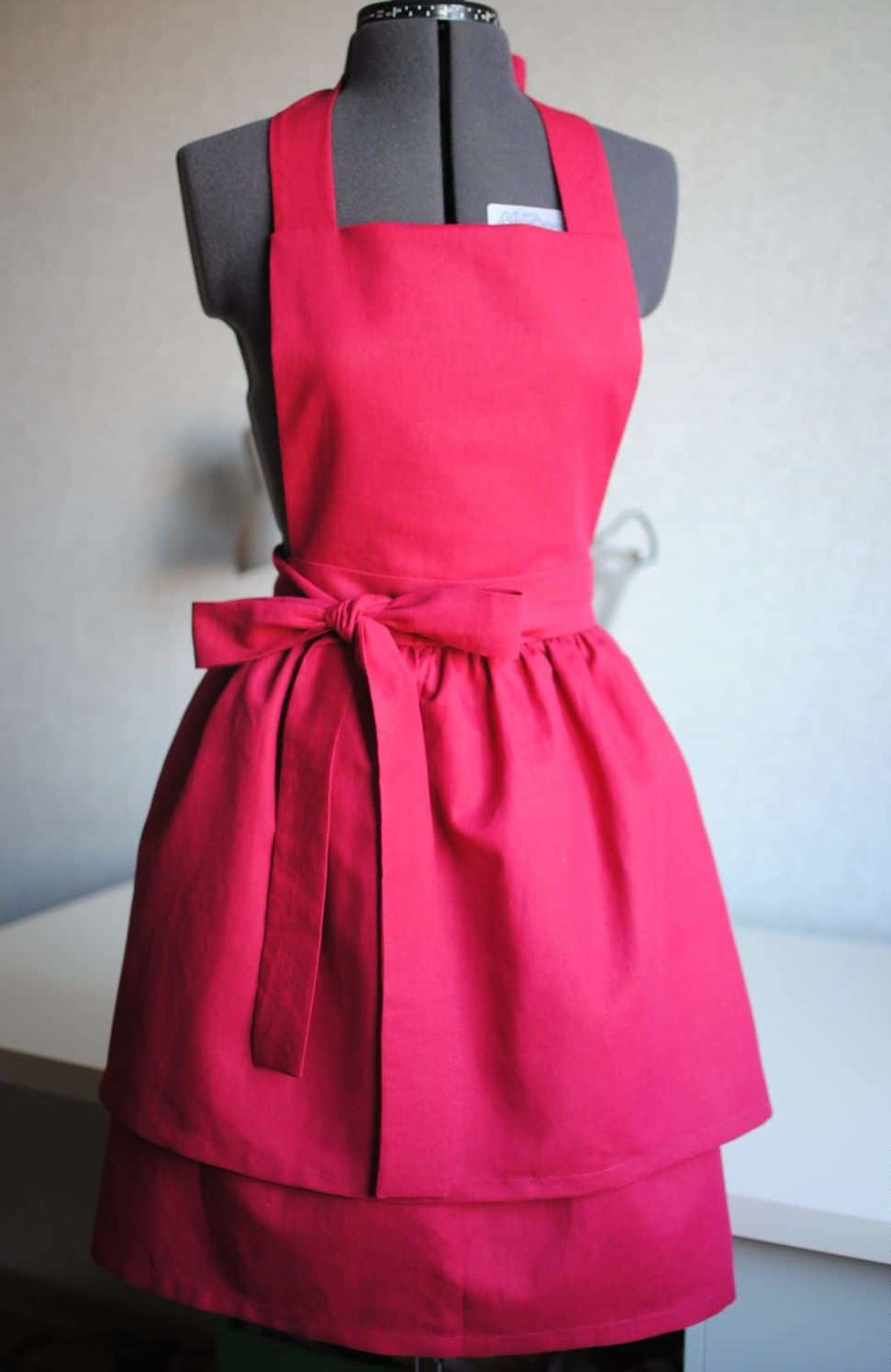 Як зшити фартух: своїми руками, покрокова інструкція Як зшити фартух: своїми руками, покрокова інструкція