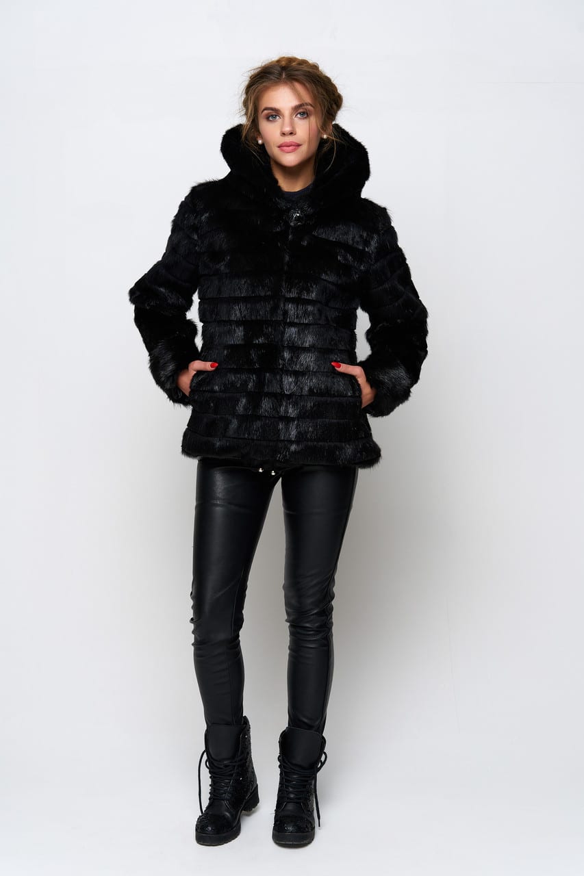 Підбираємо гардероб на тип фігури перевернений трикутник (60 фото) Підбираємо гардероб на тип фігури перевернений трикутник (60 фото)