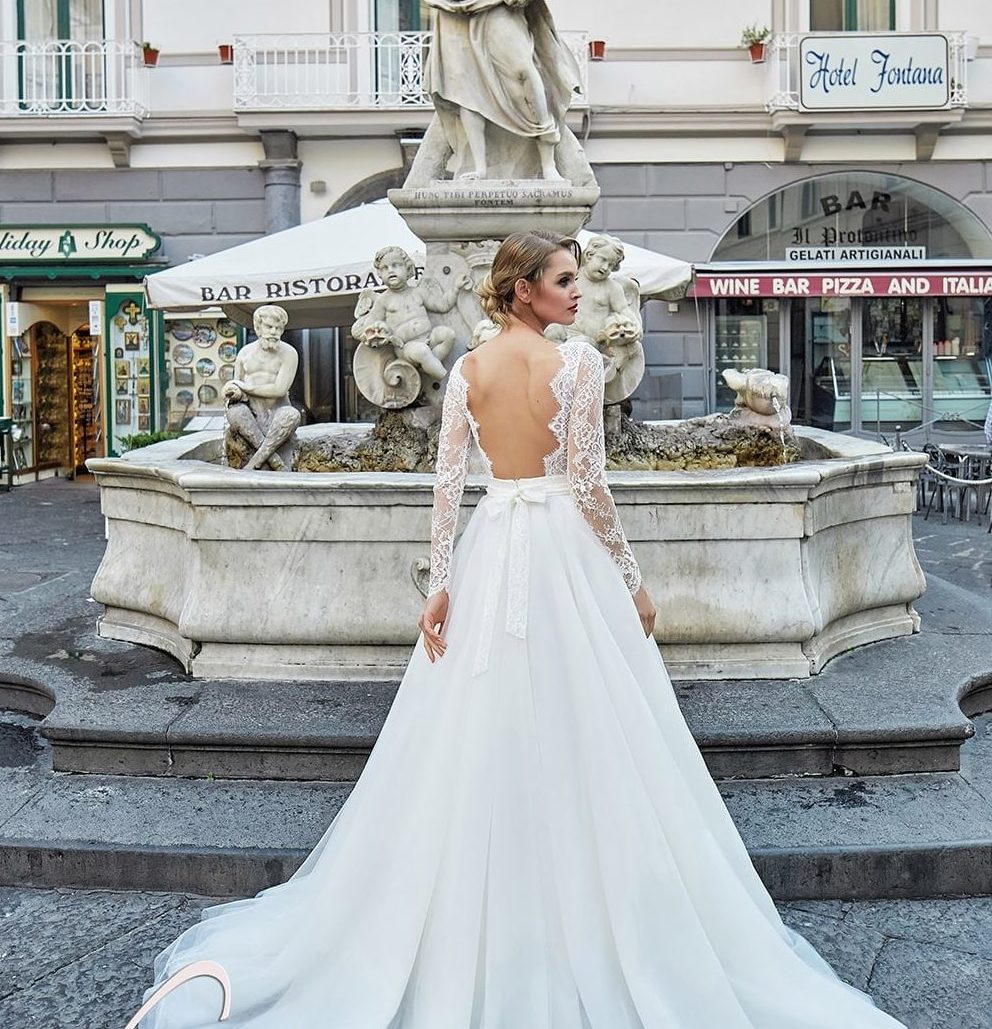 Як носити сукні з відкритою спиною (51 фото) Як носити сукні з відкритою спиною (51 фото)