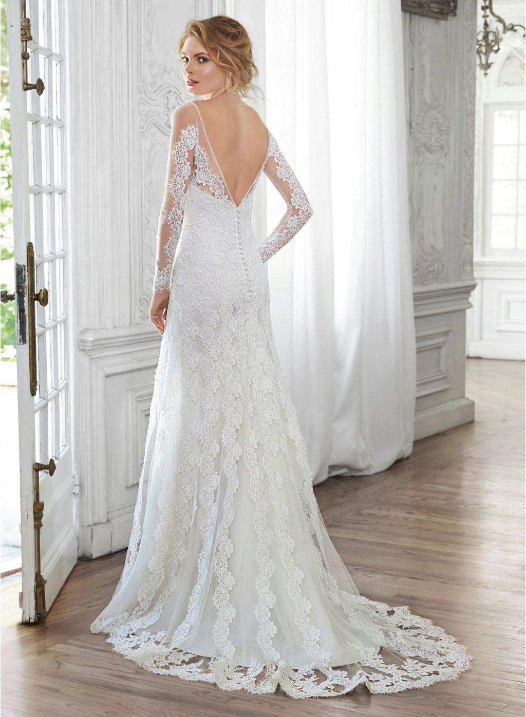 Як носити сукні з відкритою спиною (51 фото) Як носити сукні з відкритою спиною (51 фото)